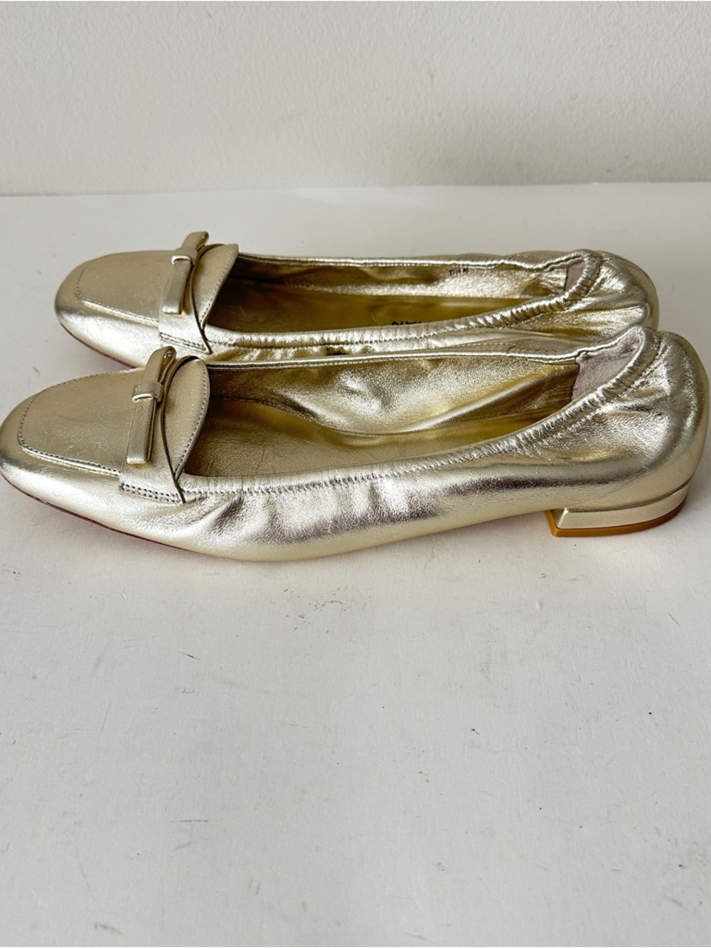 Stuart Weitzman Women's Tully Light Gold Loafers, Sz9, Sligthly used
